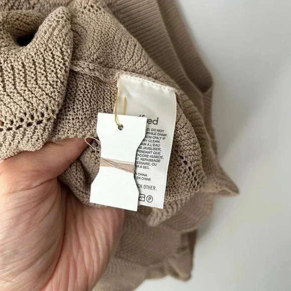 Aritzia Wilfred halter  tank top - Picture 9 of 10